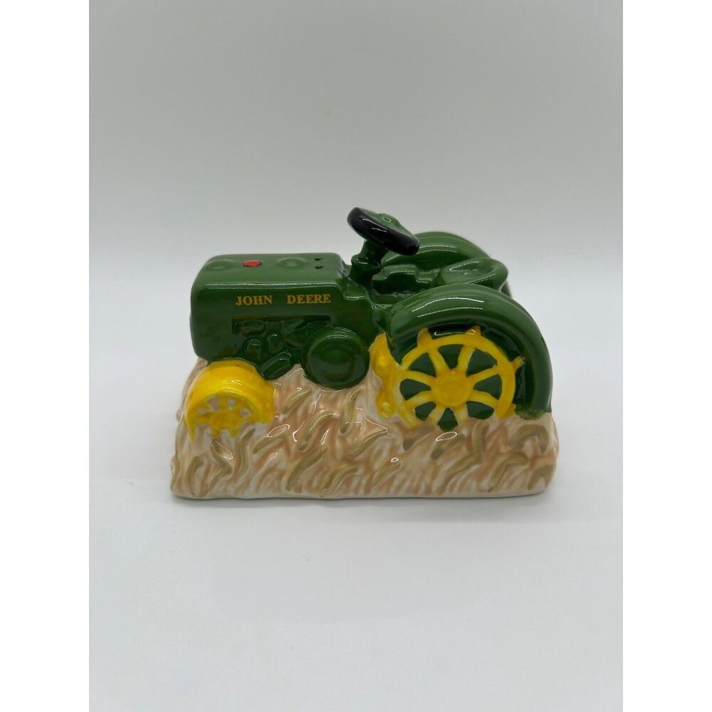John Deere Tractor  Salt and Pepper  Shakers John Deere Green Farm House Country - Picture 10 of 13